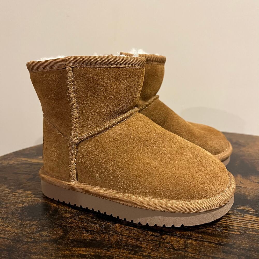 Koolaburra Ugg Boots Kids Koola Short Boot Suede‎ Toddler Size 6 - New w/o tags